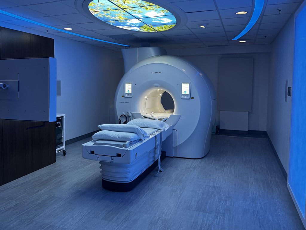 Diagnostic Imaging Fuji Synergy Echlon MRI